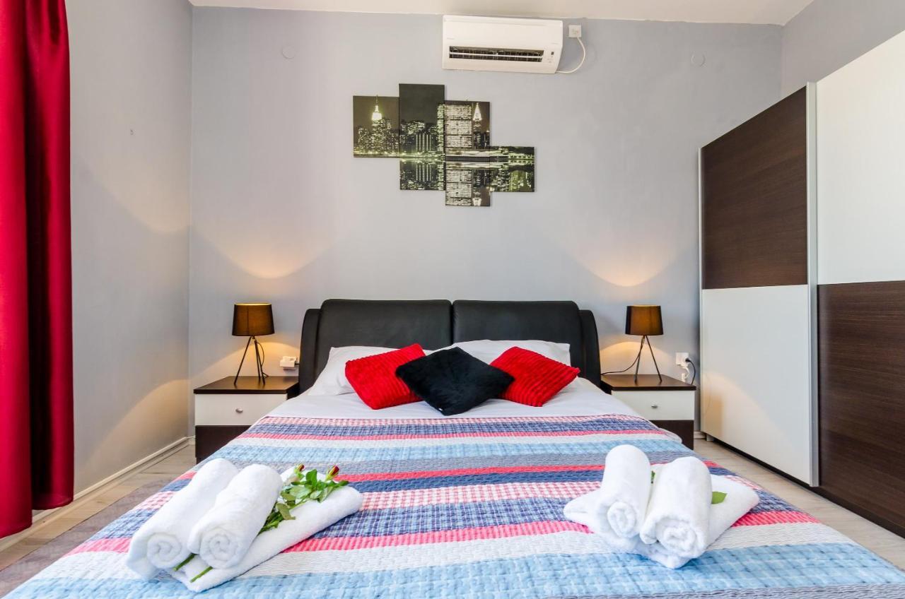 Holiday Home Lungo Mare Млини Экстерьер фото