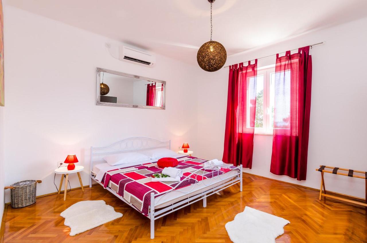 Holiday Home Lungo Mare Млини Экстерьер фото