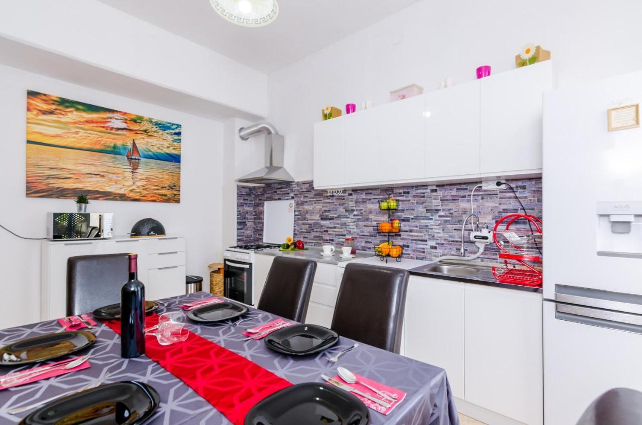 Holiday Home Lungo Mare Млини Экстерьер фото
